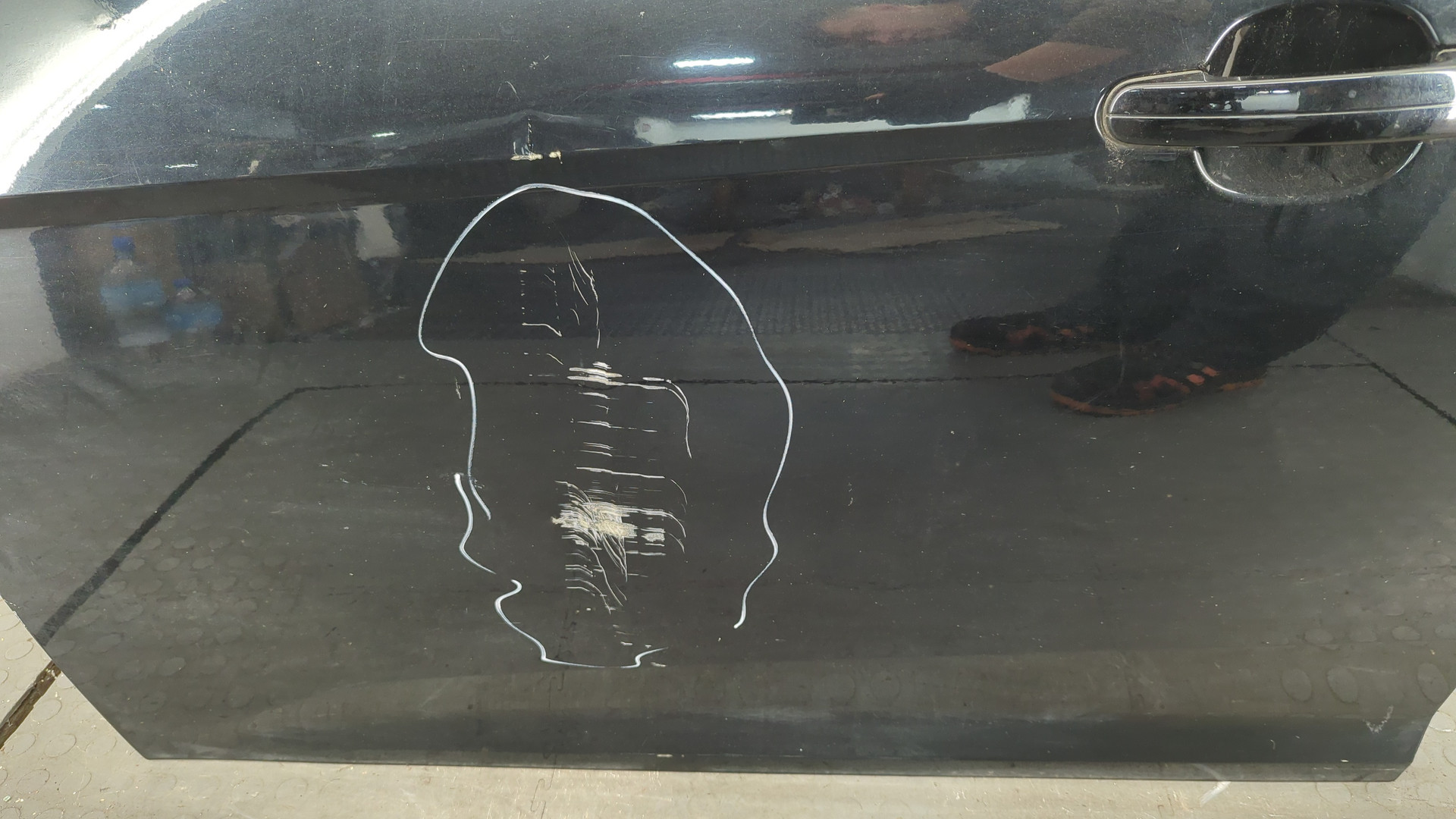 Дверь передняя левая