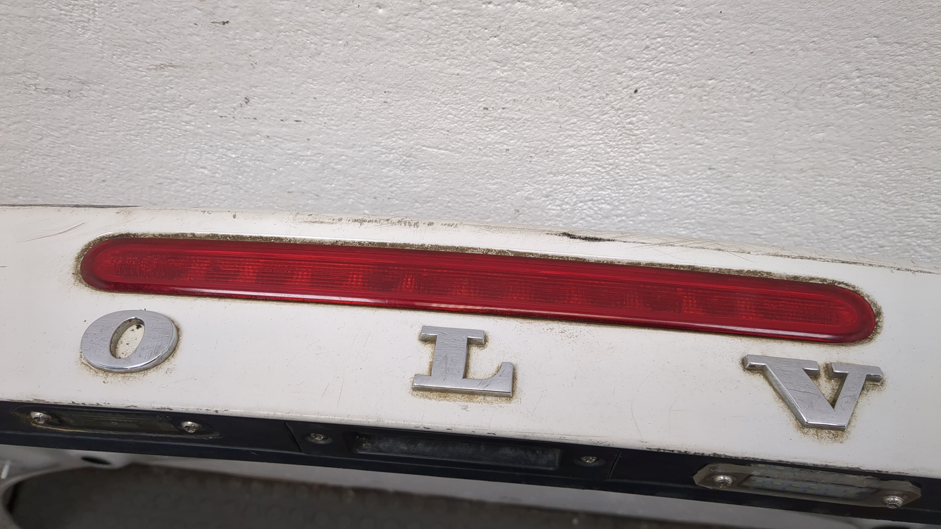 Дверь багажника