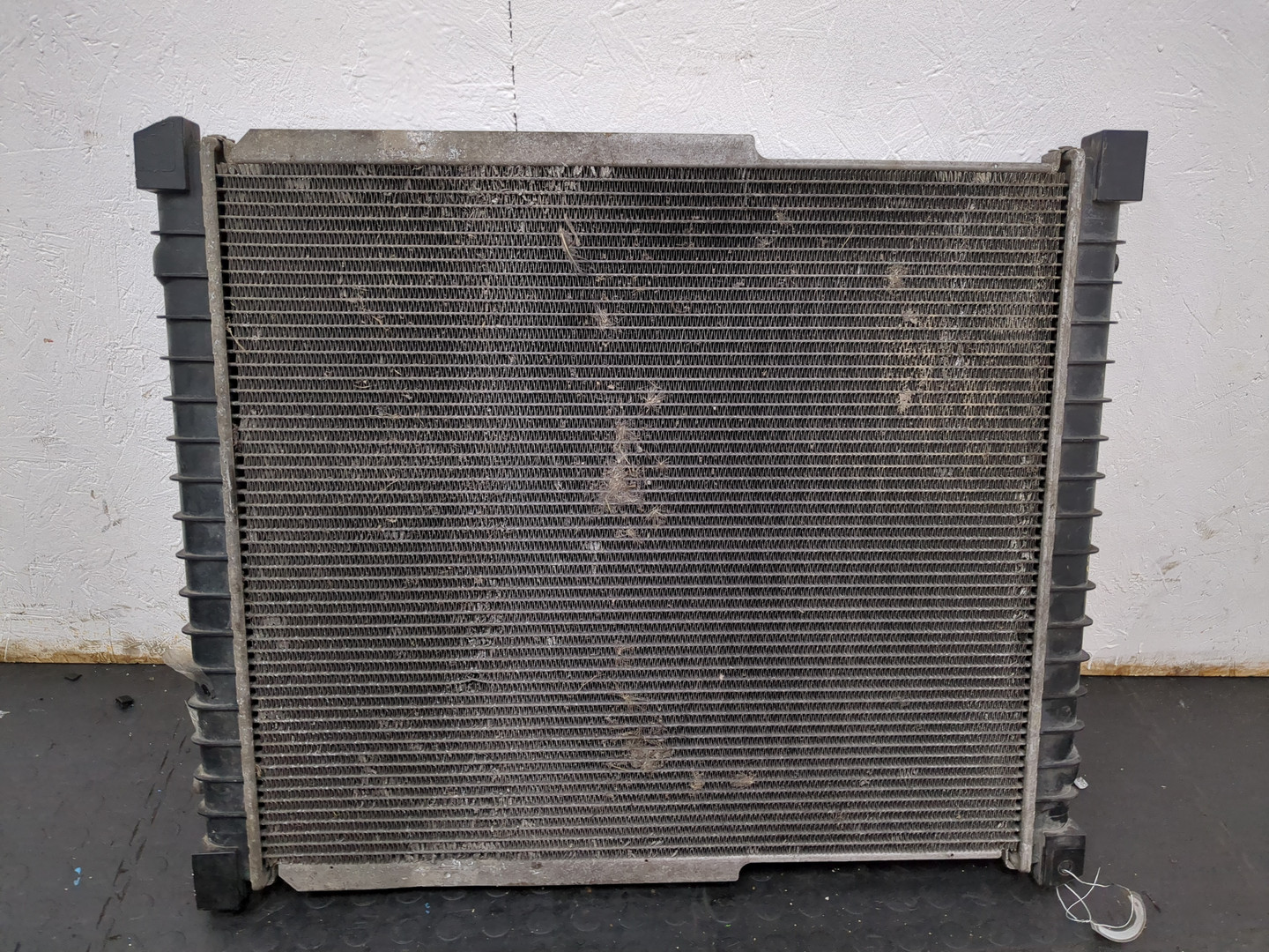 Радиатор охлаждения двигателя основной