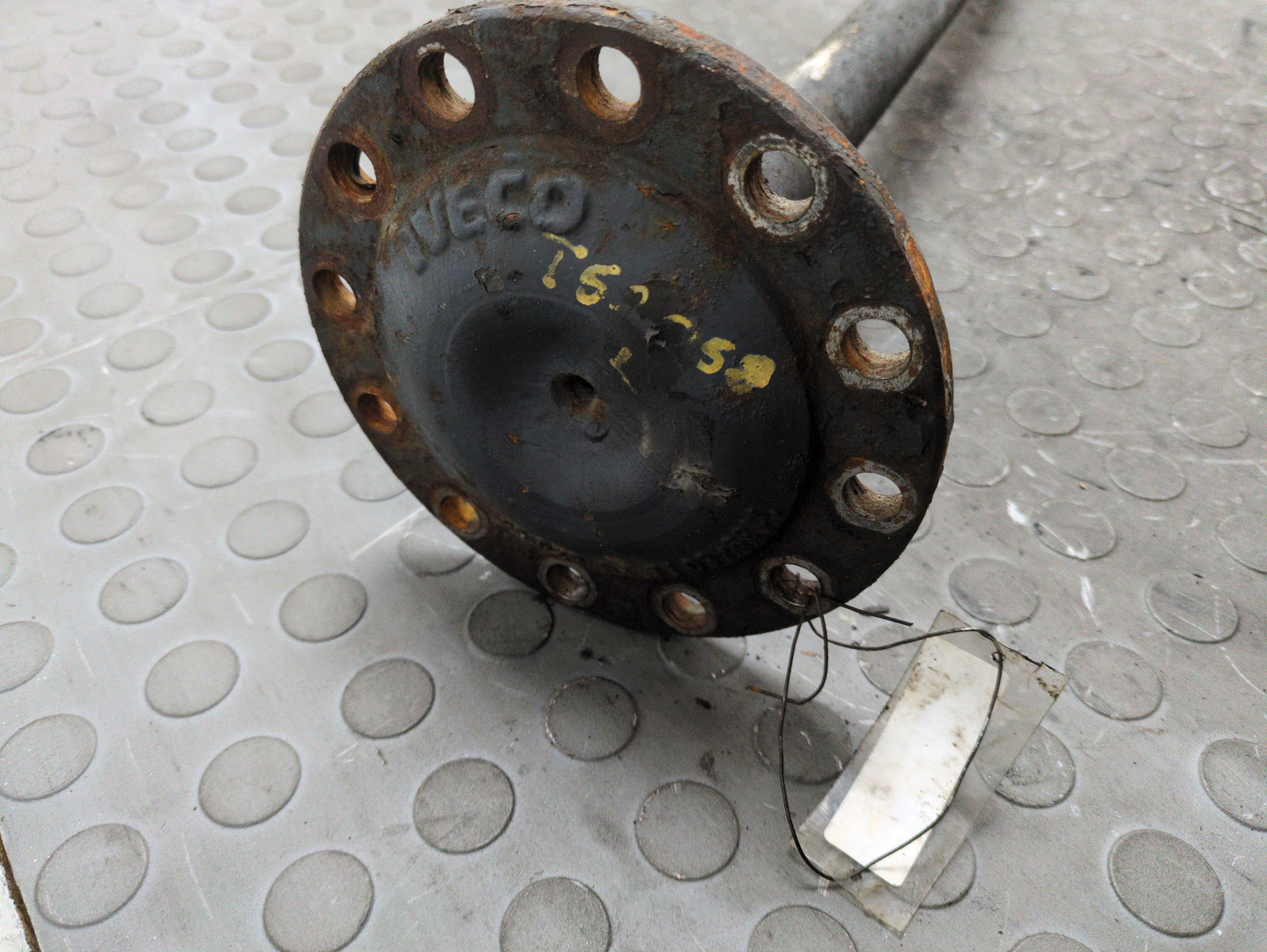 Полуось задняя правая