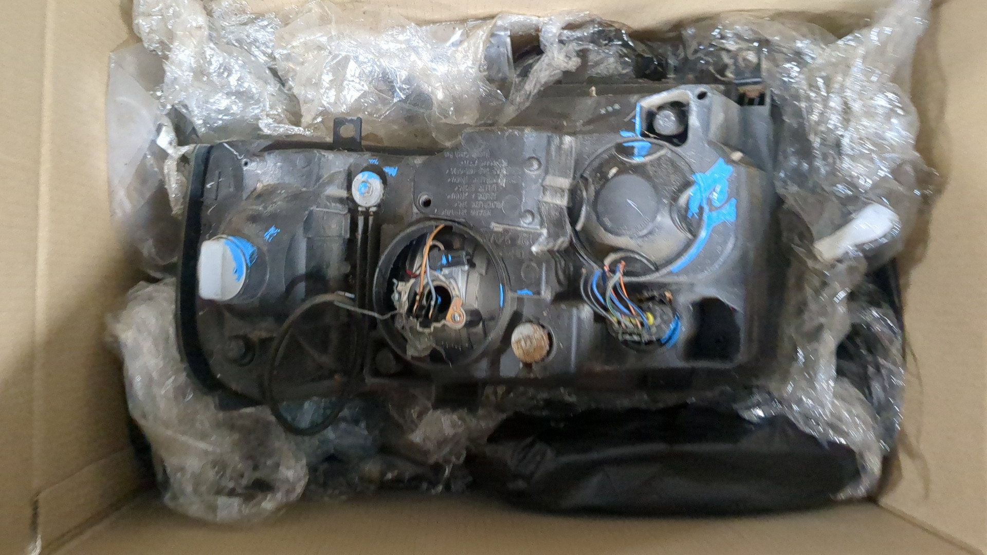 Фара правая