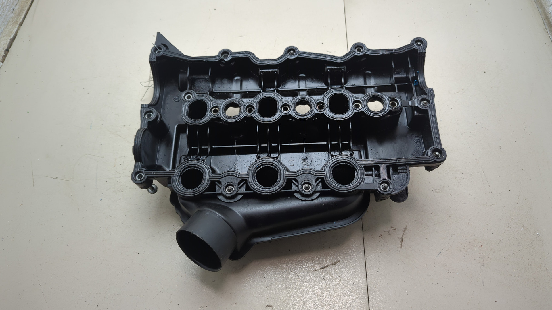 Крышка клапанная ГБЦ