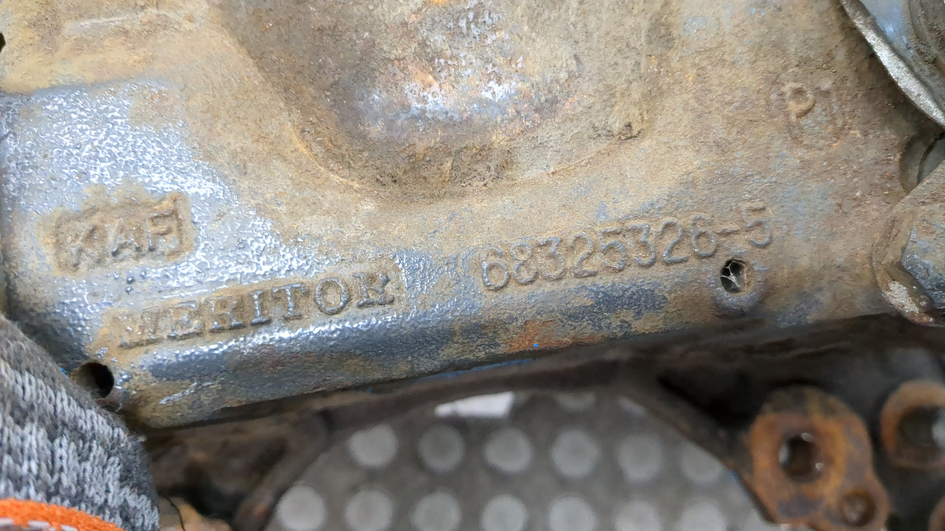 Суппорт задний правый