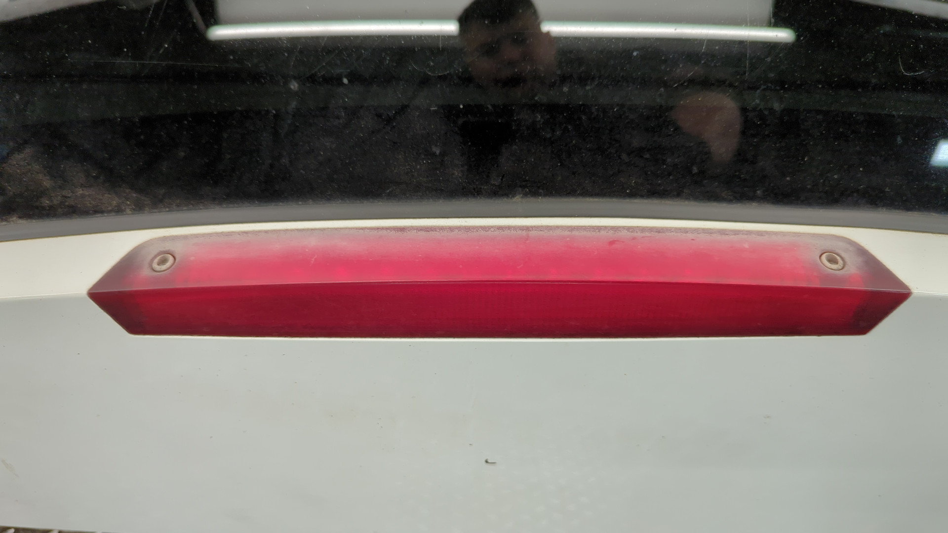 Дверь багажника