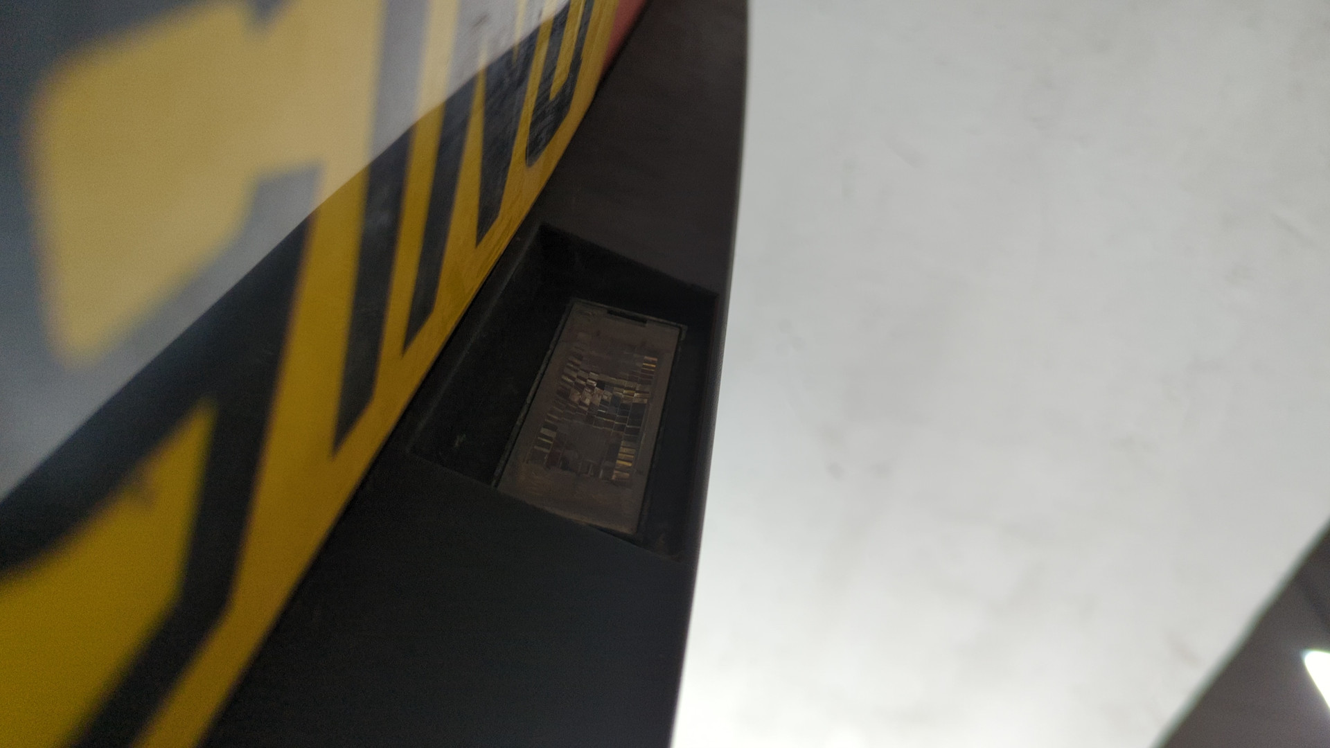 Дверь багажника