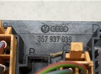  Блок предохранителей Volkswagen Transporter 4 1991-2003 20574129 #3