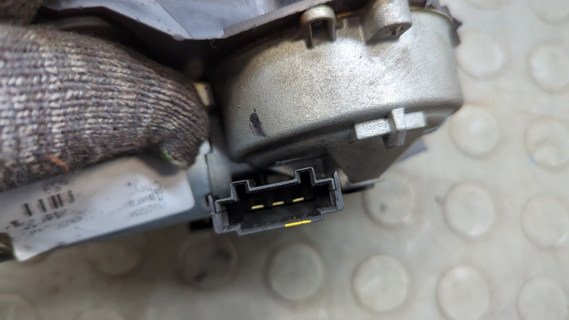 Моторчик стеклоочистителя задний