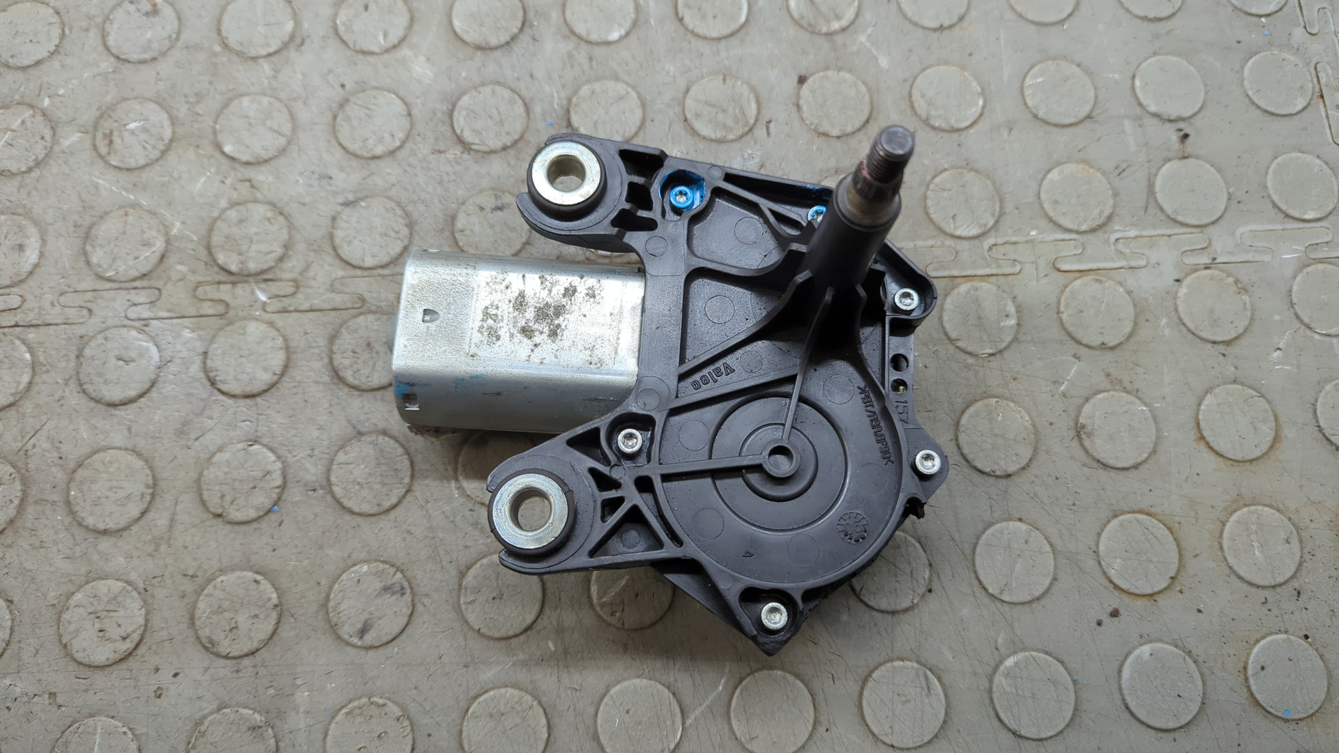 Моторчик стеклоочистителя задний