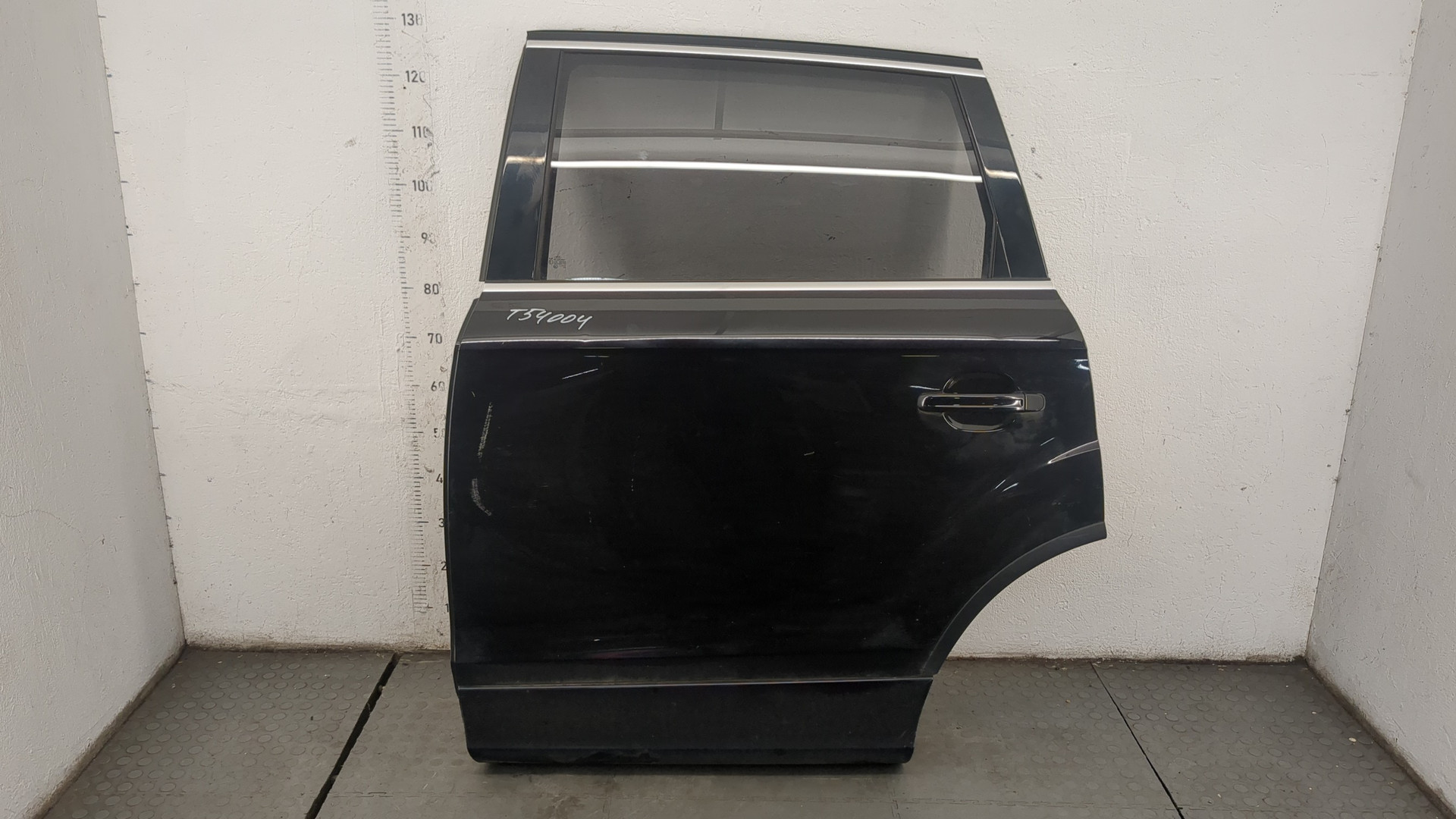 Дверь задняя левая