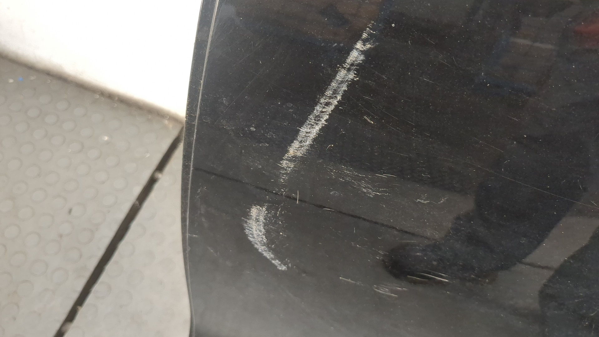 Дверь задняя левая