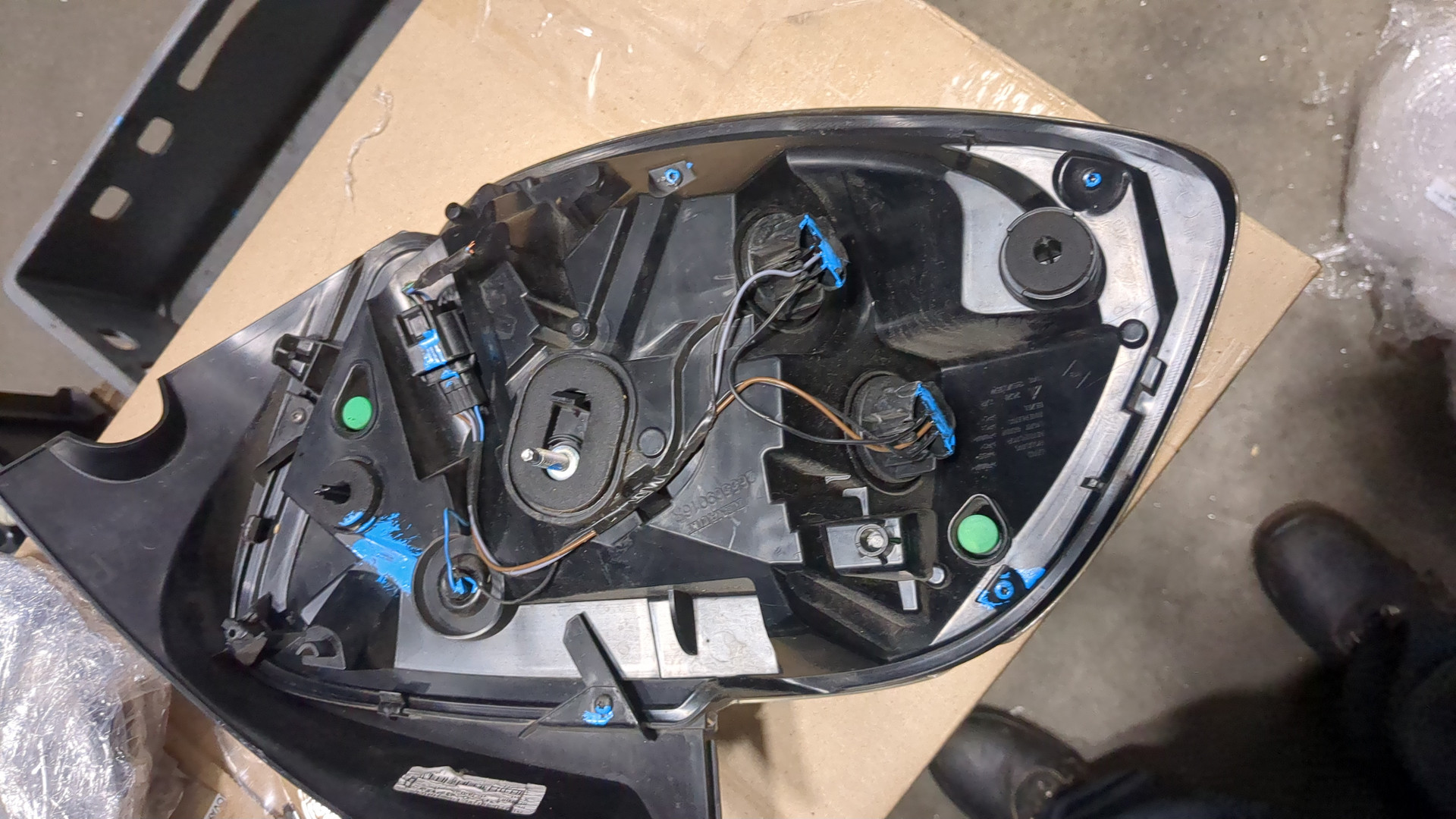 Фонарь задний правый