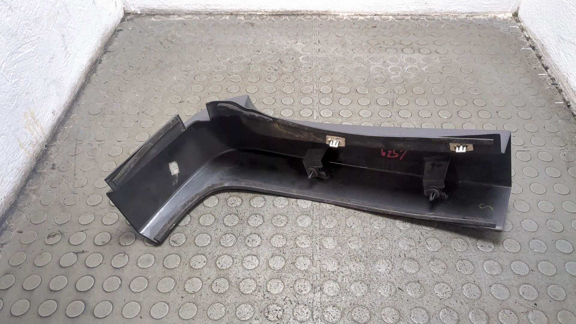 Обшивка багажника