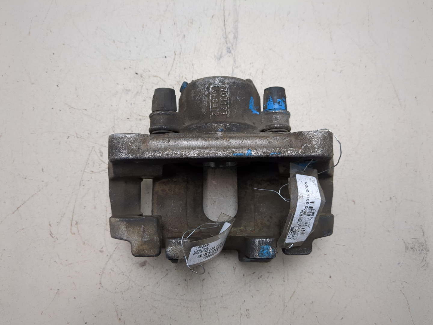 Суппорт передний правый