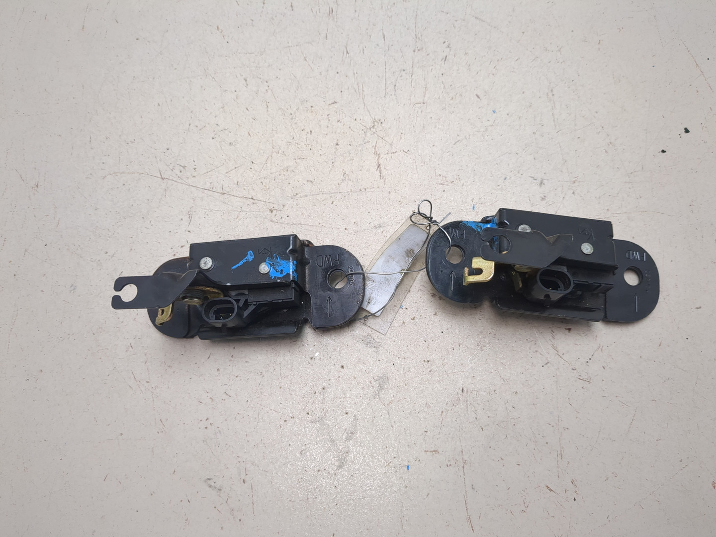 Замок багажника