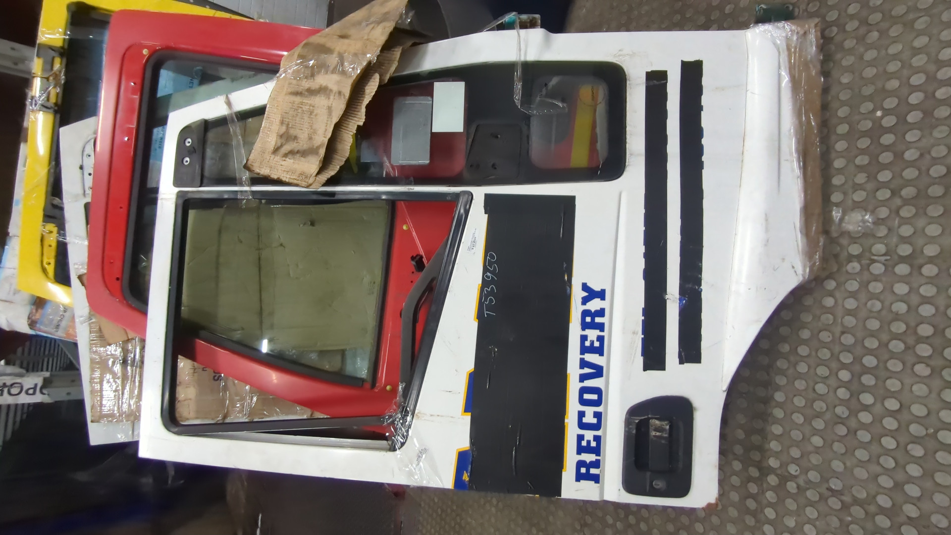 Дверь передняя правая