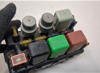 Блок реле Lexus LS400 UCF10 1989-1994 20582604 #3