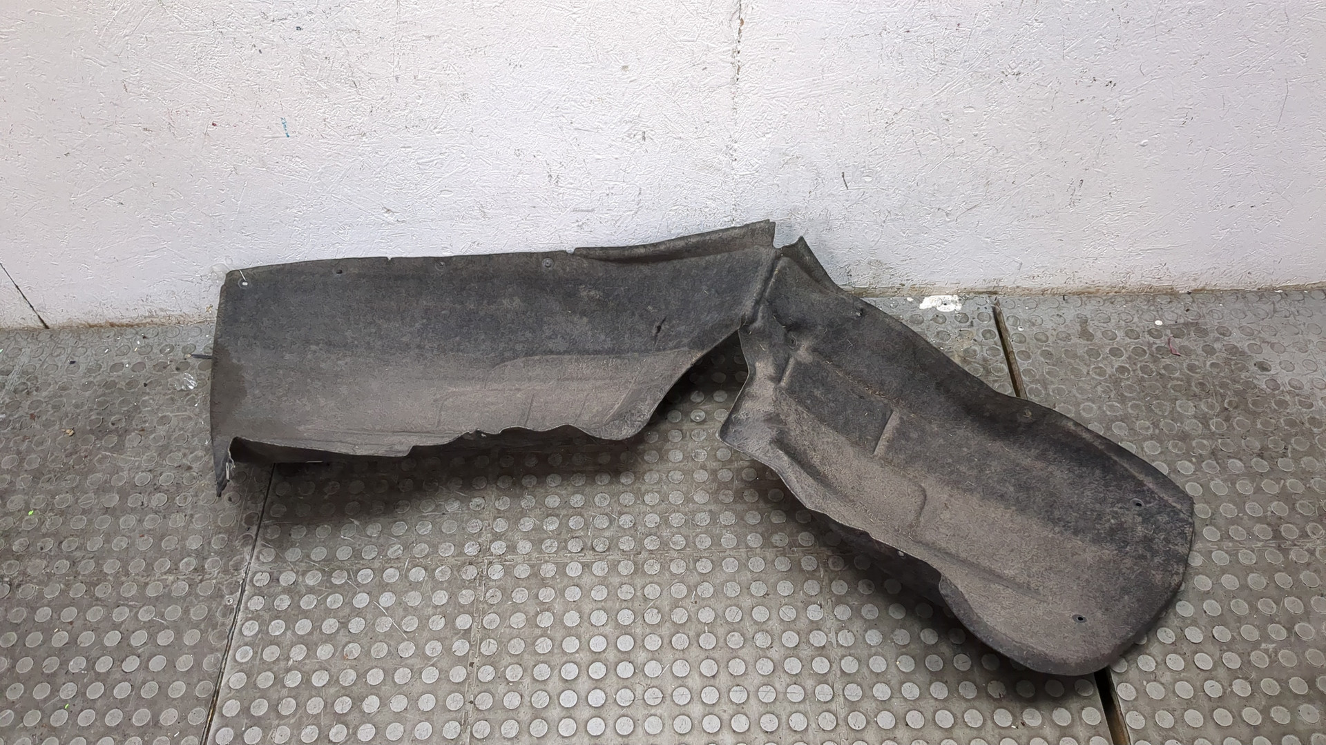 Локер передний левый