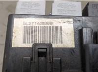 5L2T14398BE Блок предохранителей Ford Explorer 2001-2006 20584460 #4