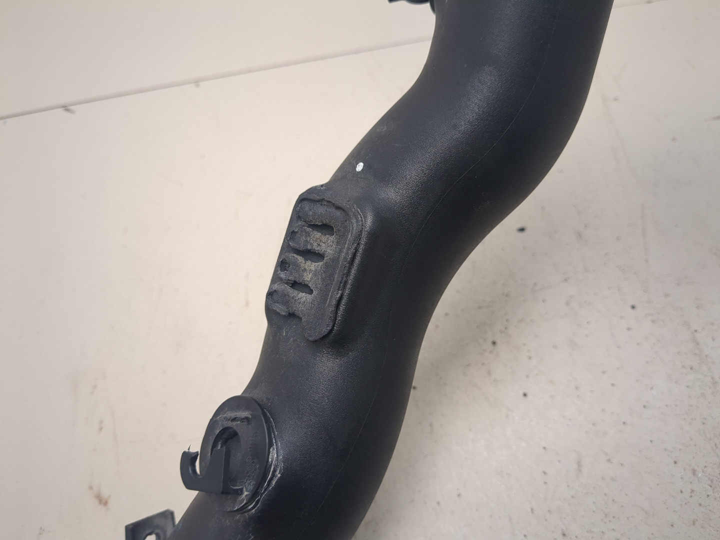 Патрубок интеркулера