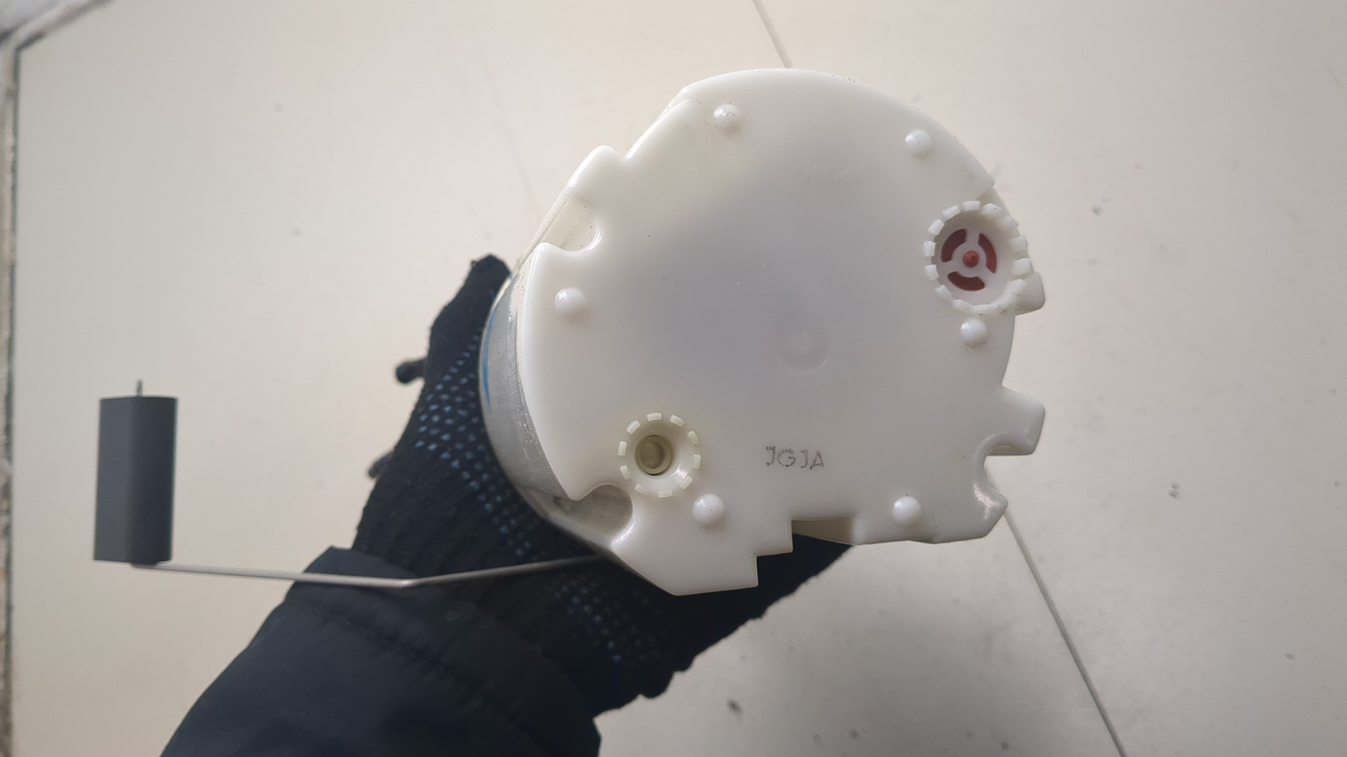 Насос топливный электрический