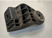 84164532 Кронштейн радиатора Chevrolet Equinox 2017-2024 20587734 #2