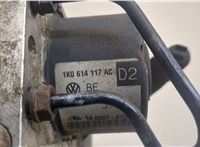  Блок АБС, насос (ABS, ESP, ASR) Volkswagen Caddy 2004-2015 20588602 #3