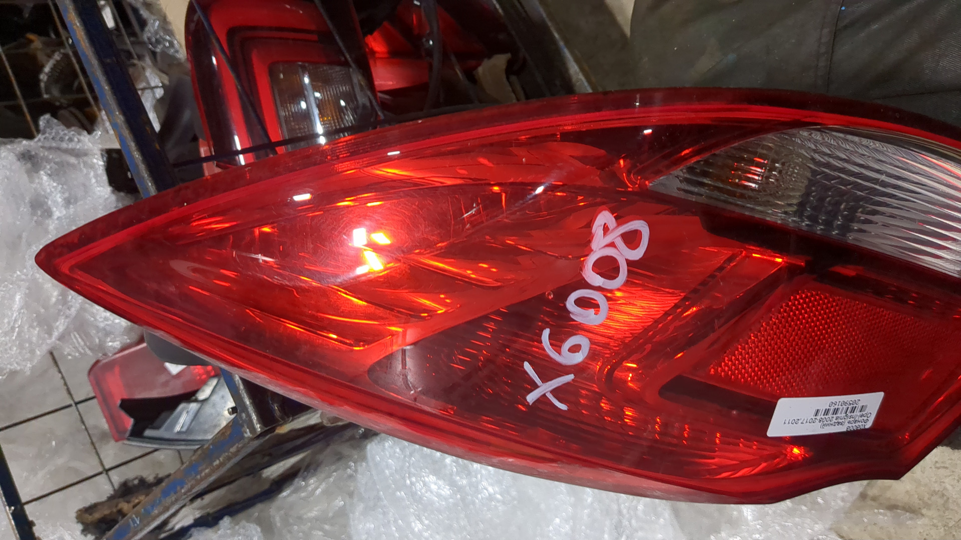 Фонарь задний правый