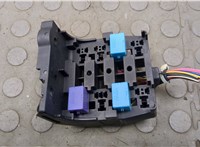  Блок реле Pontiac Vibe 2 2008-2010 20590364 #1