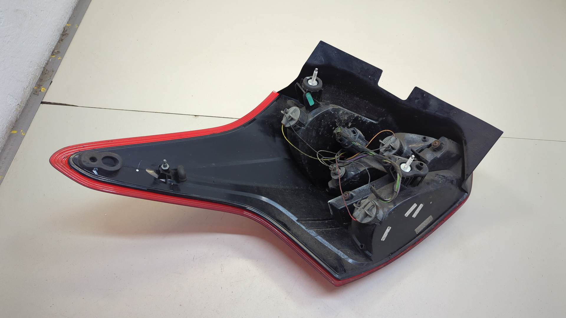 Фонарь задний правый