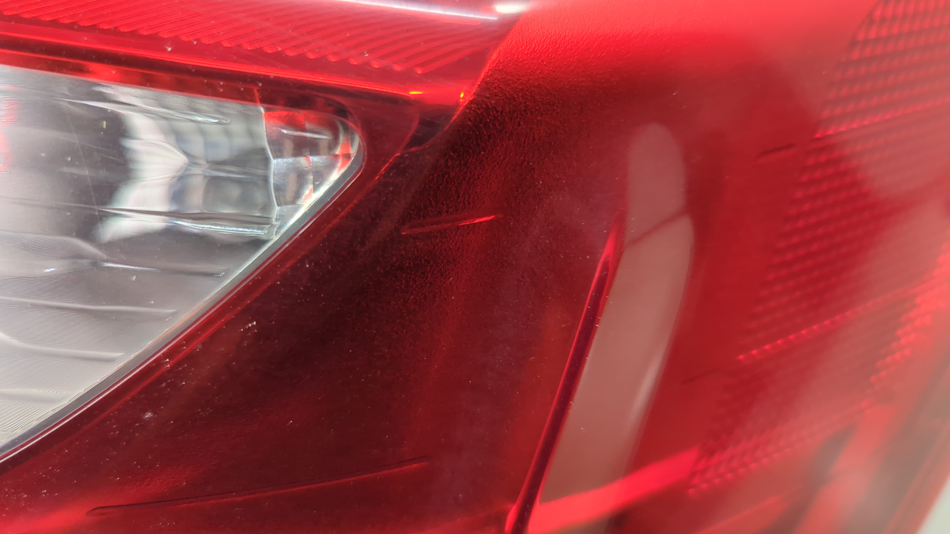 Фонарь задний правый