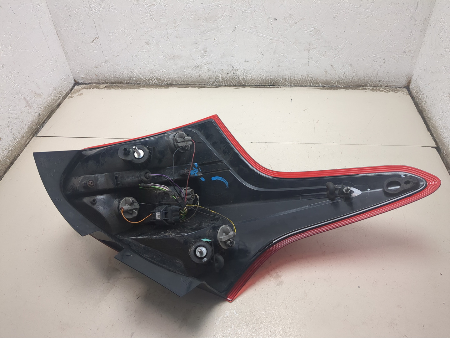 Фонарь задний правый