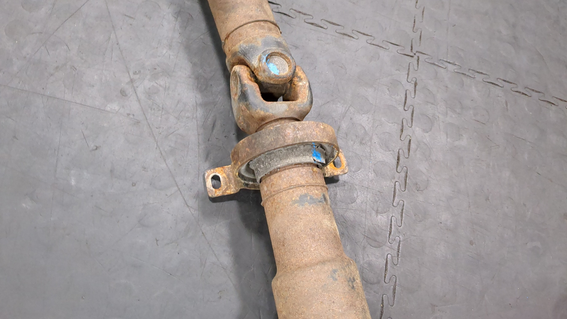 Вал карданный задний