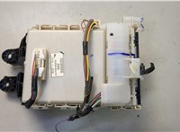  Блок предохранителей Pontiac Vibe 2 2008-2010 20592424 #2