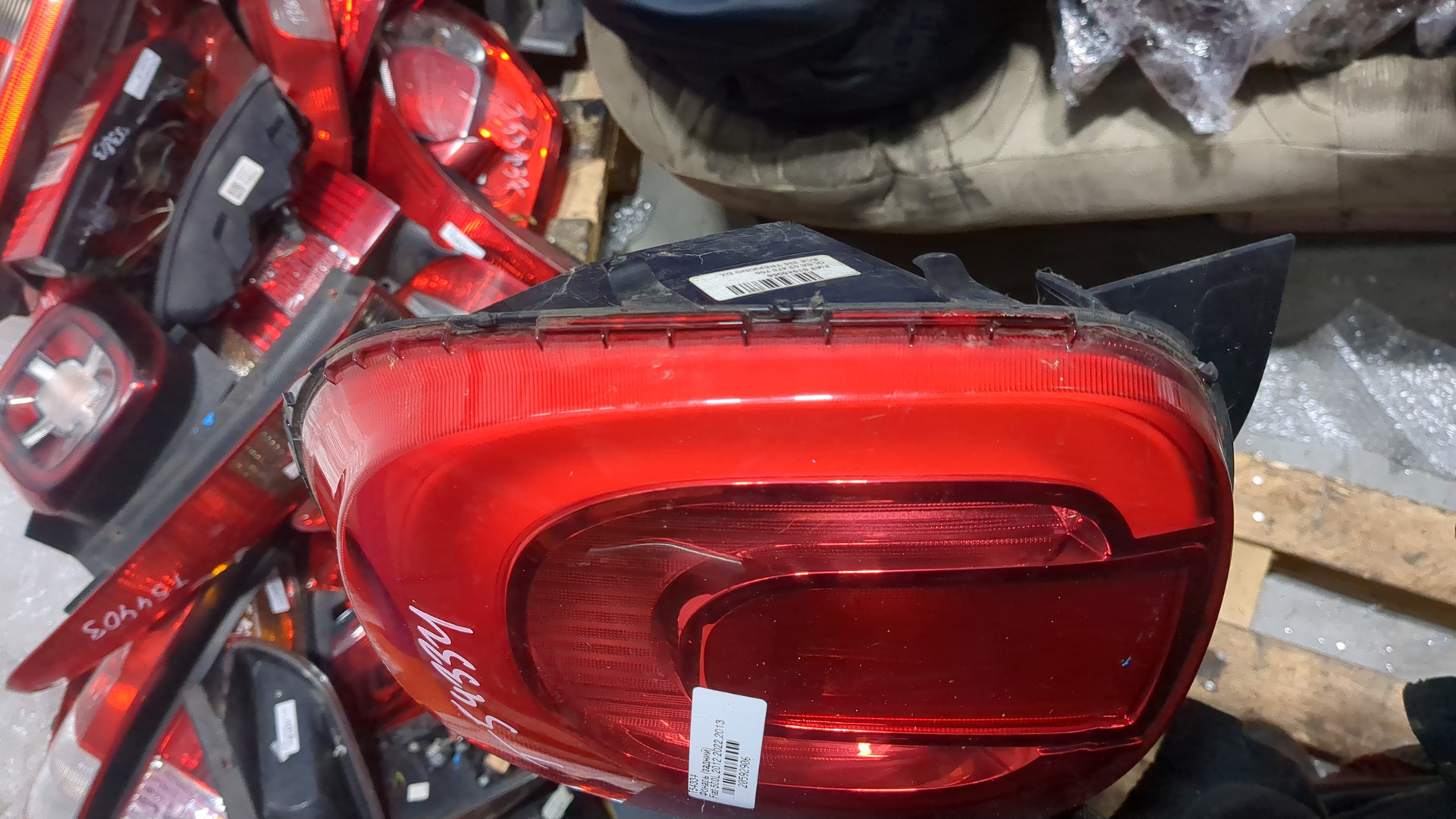 Фонарь задний правый