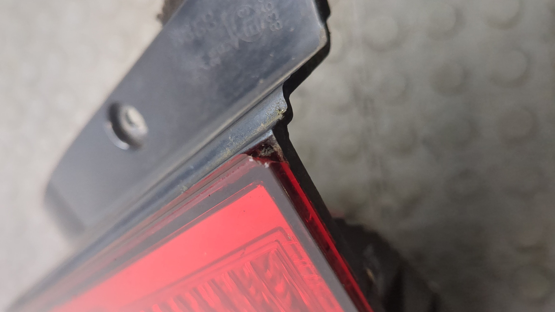 Фонарь задний левый