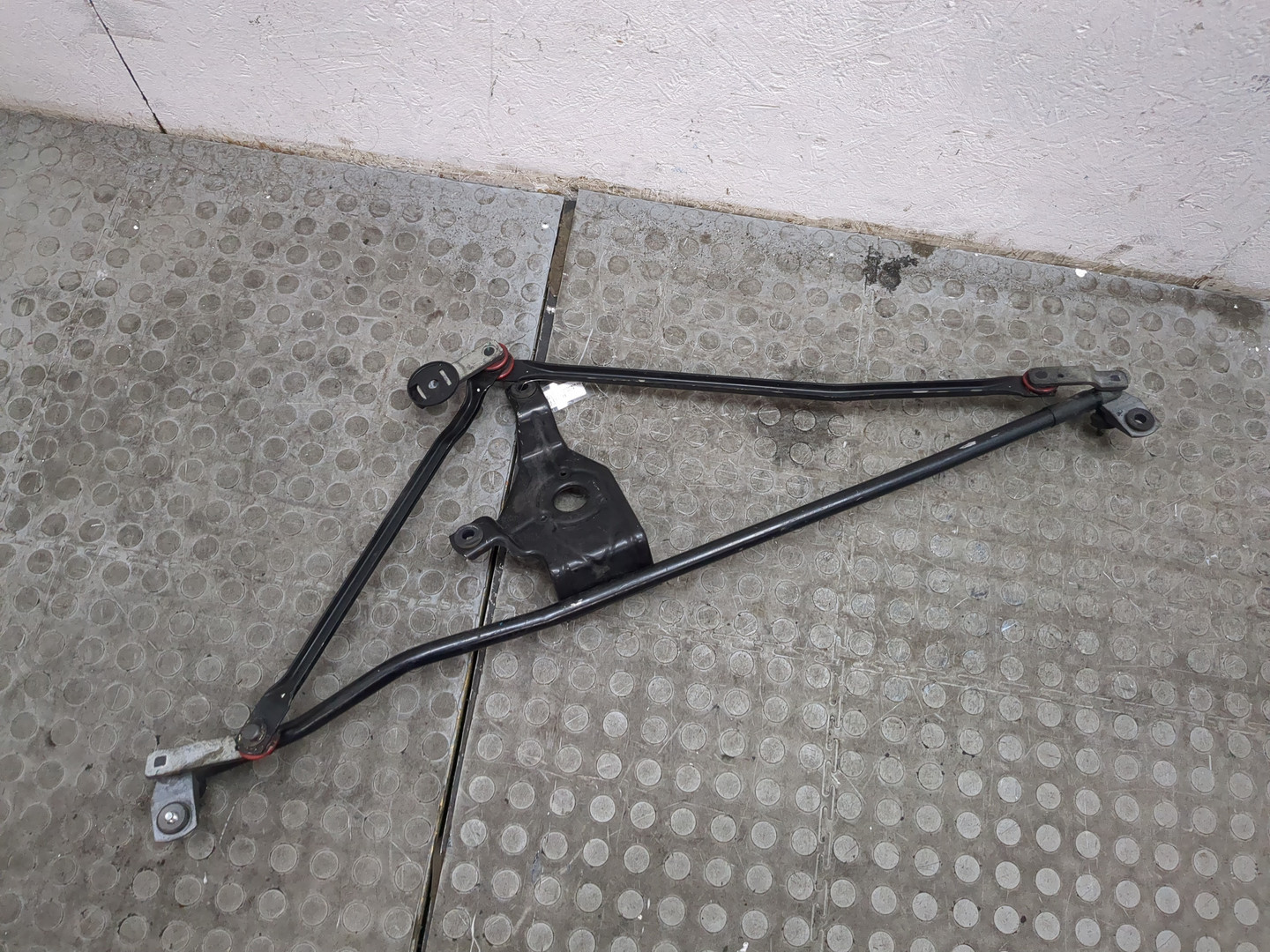 Трапеция стеклоочистителей