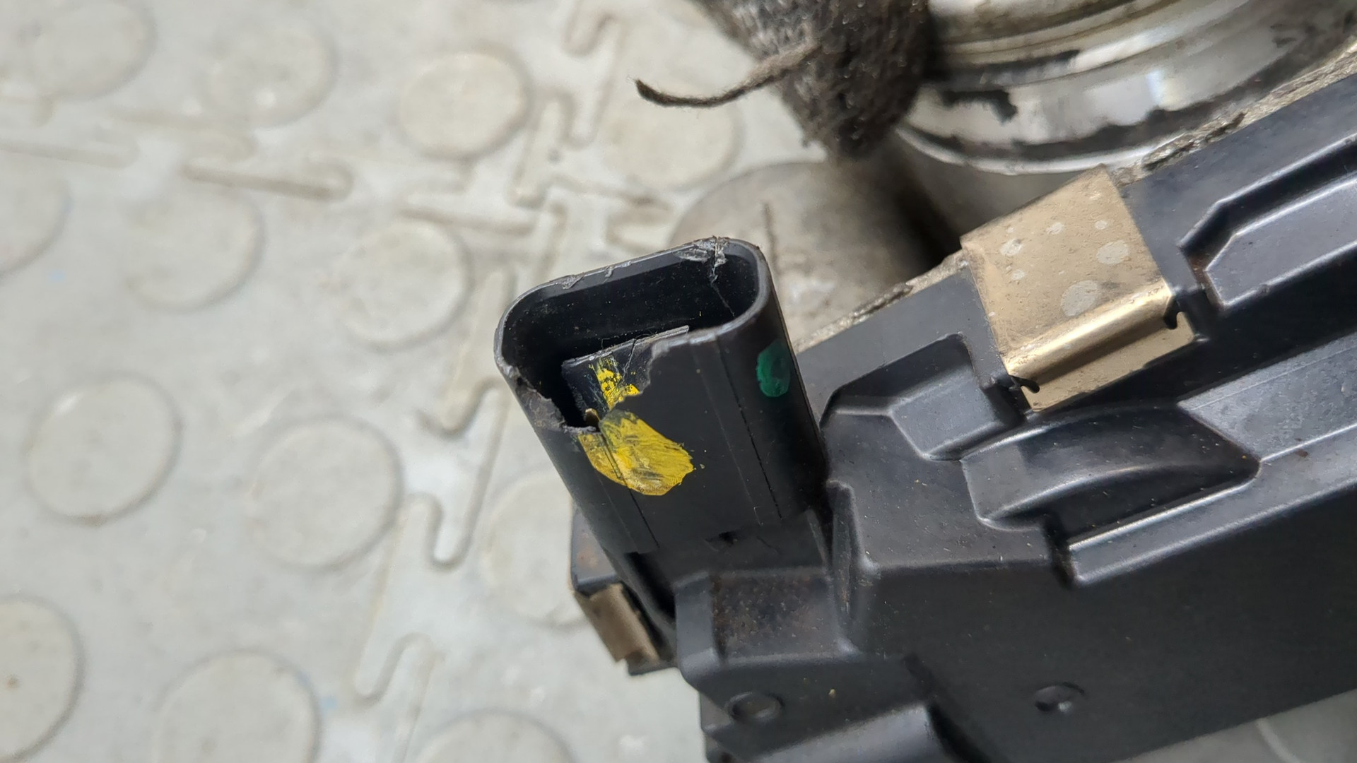 Заслонка дроссельная электрическая