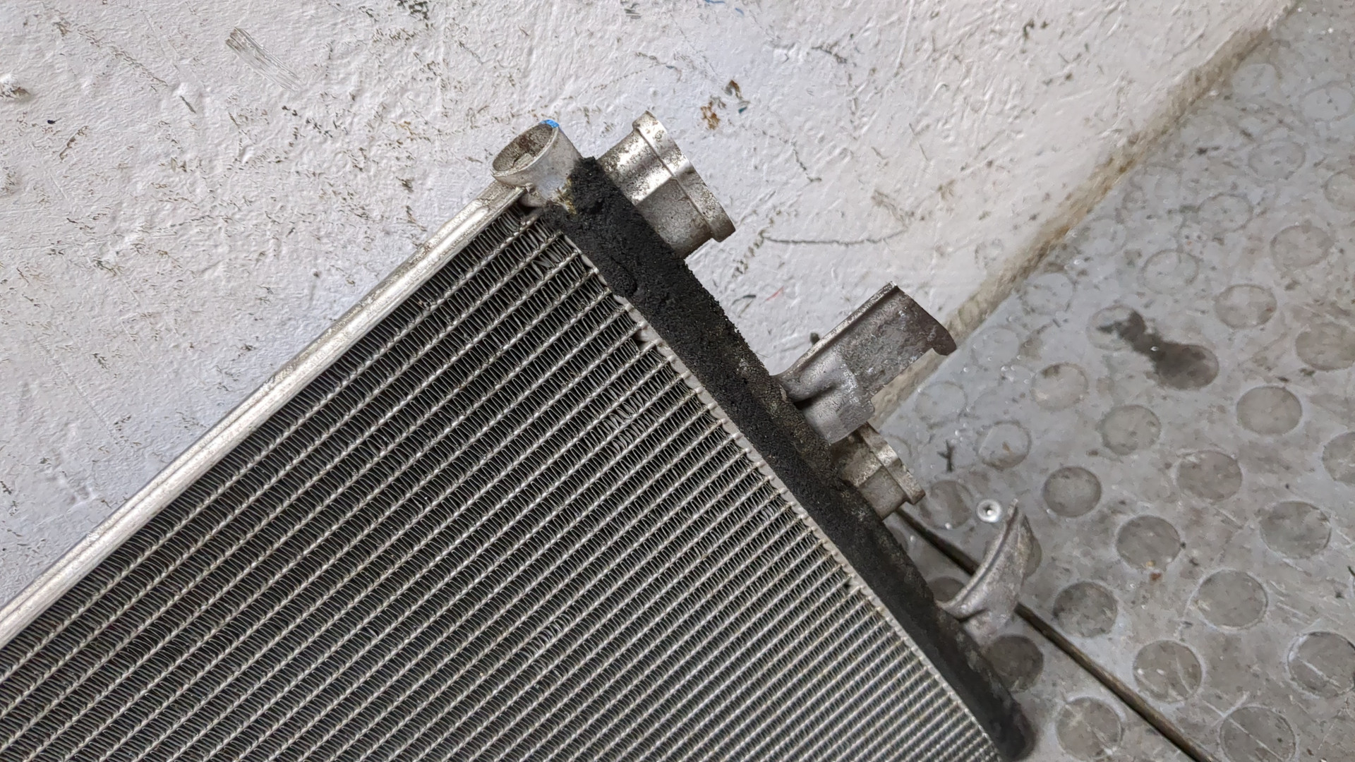 Радиатор кондиционера / конденсер