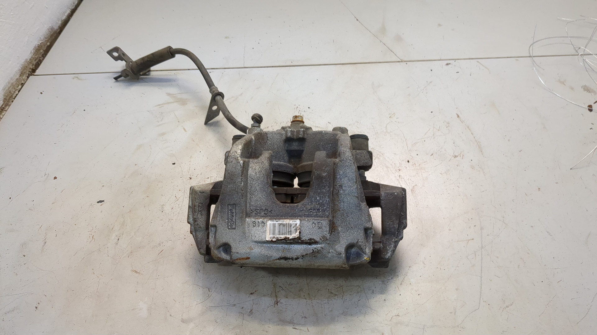 Суппорт передний правый