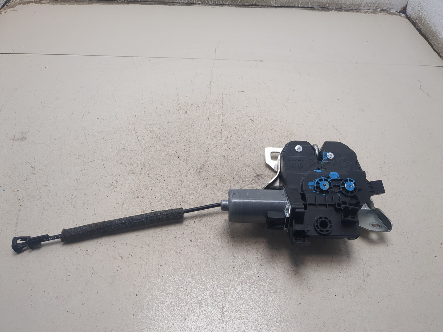 Замок багажника