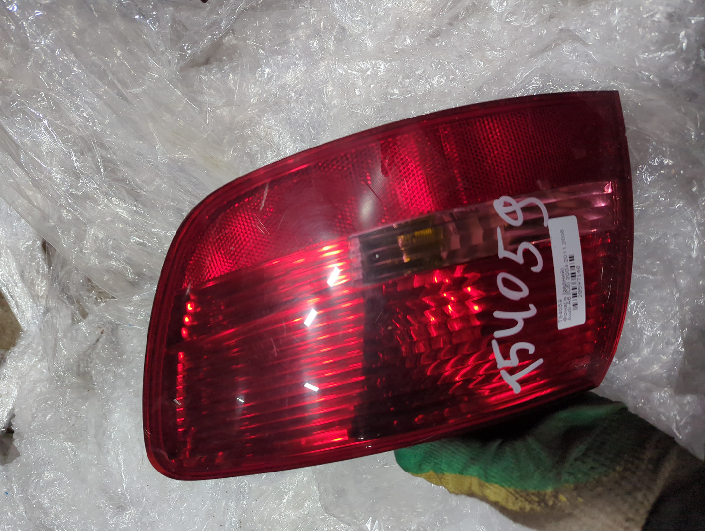 Фонарь задний правый