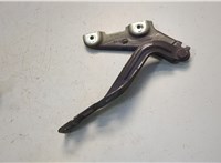  Петля капота Chevrolet Malibu 2015-2018 20598193 #1