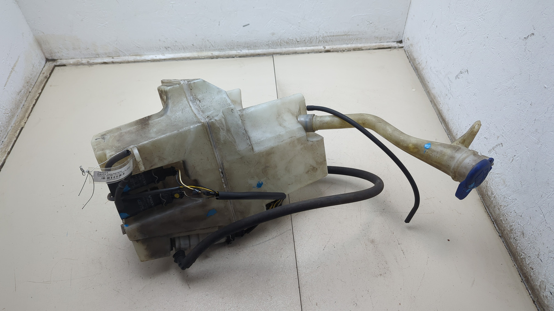 Бачок омывателя лобового стекла