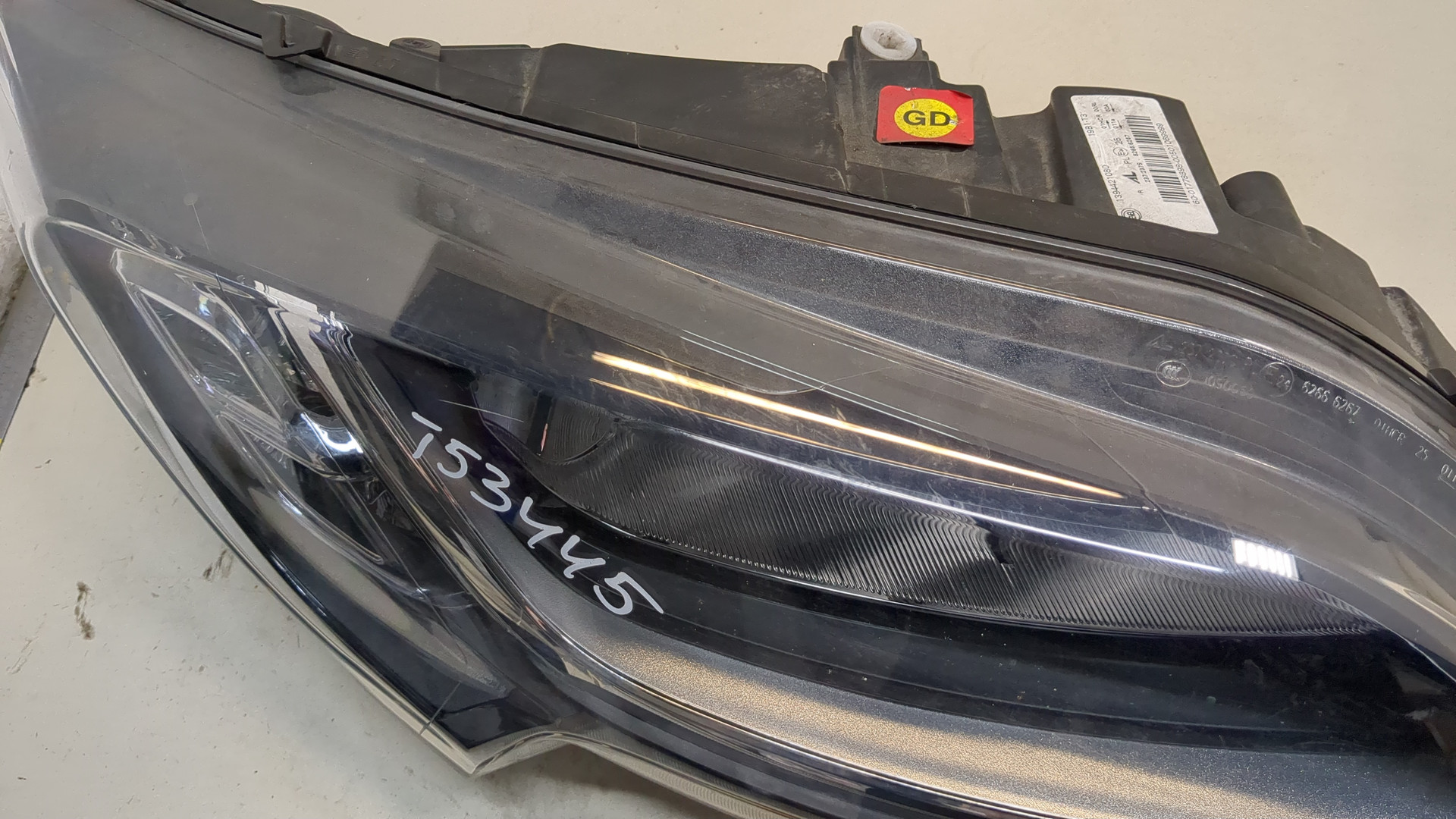 Фара правая