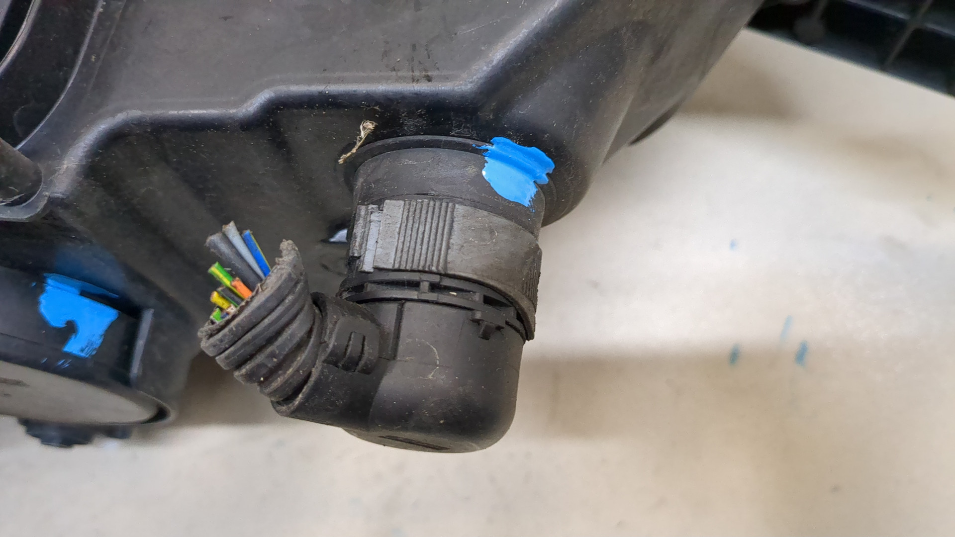 Фара правая