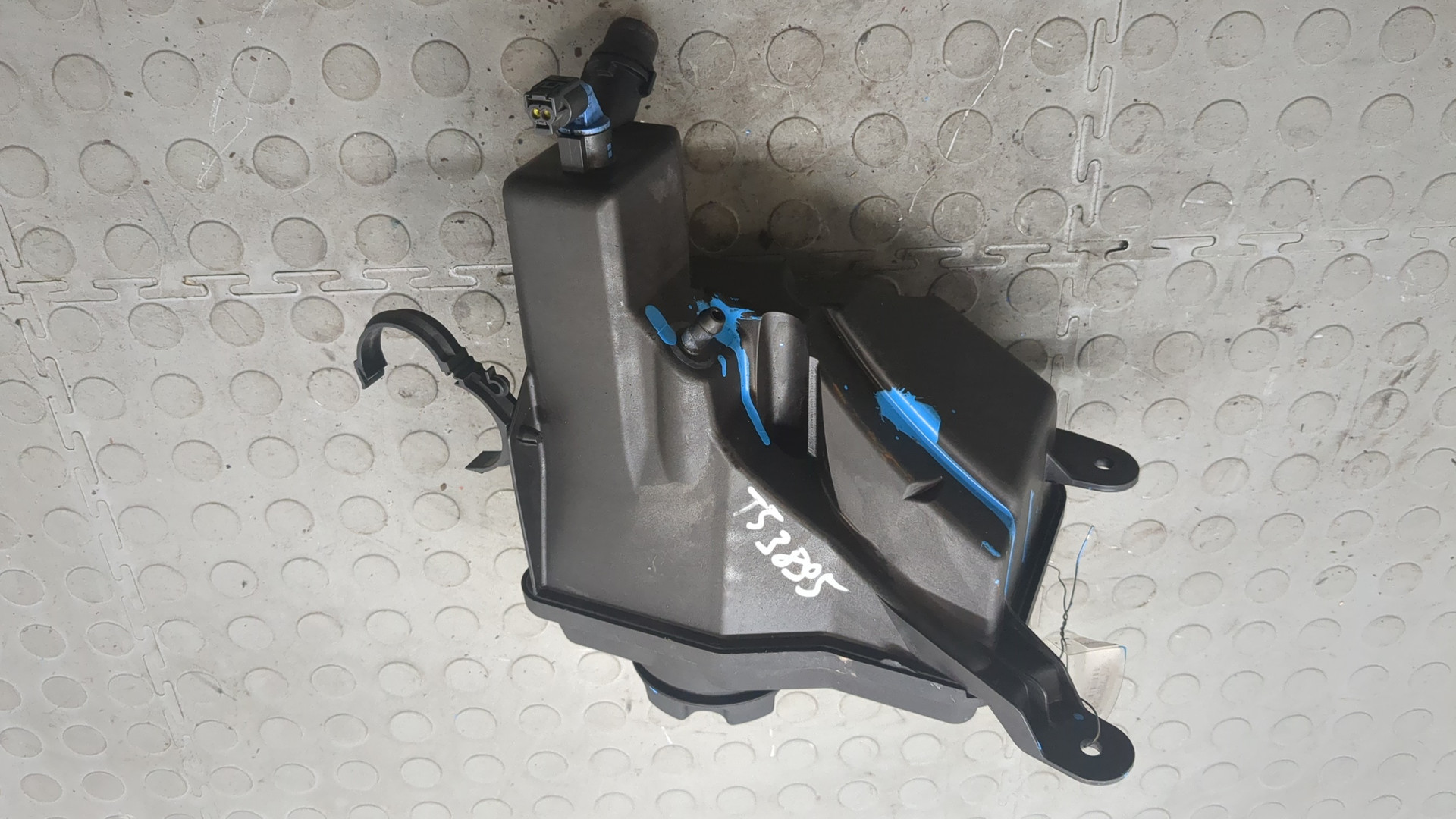 Бачок расширительный