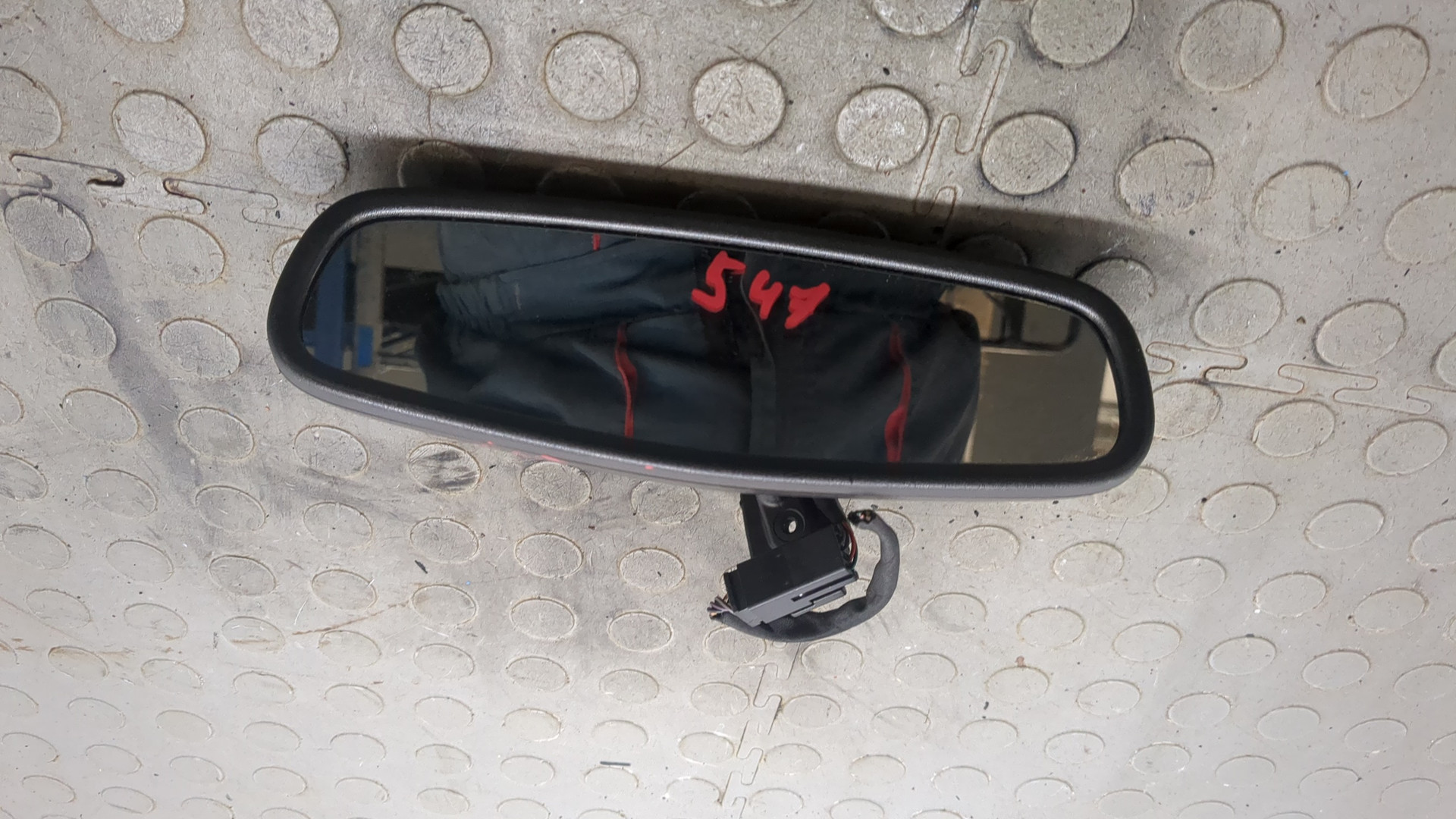 Зеркало заднего вида