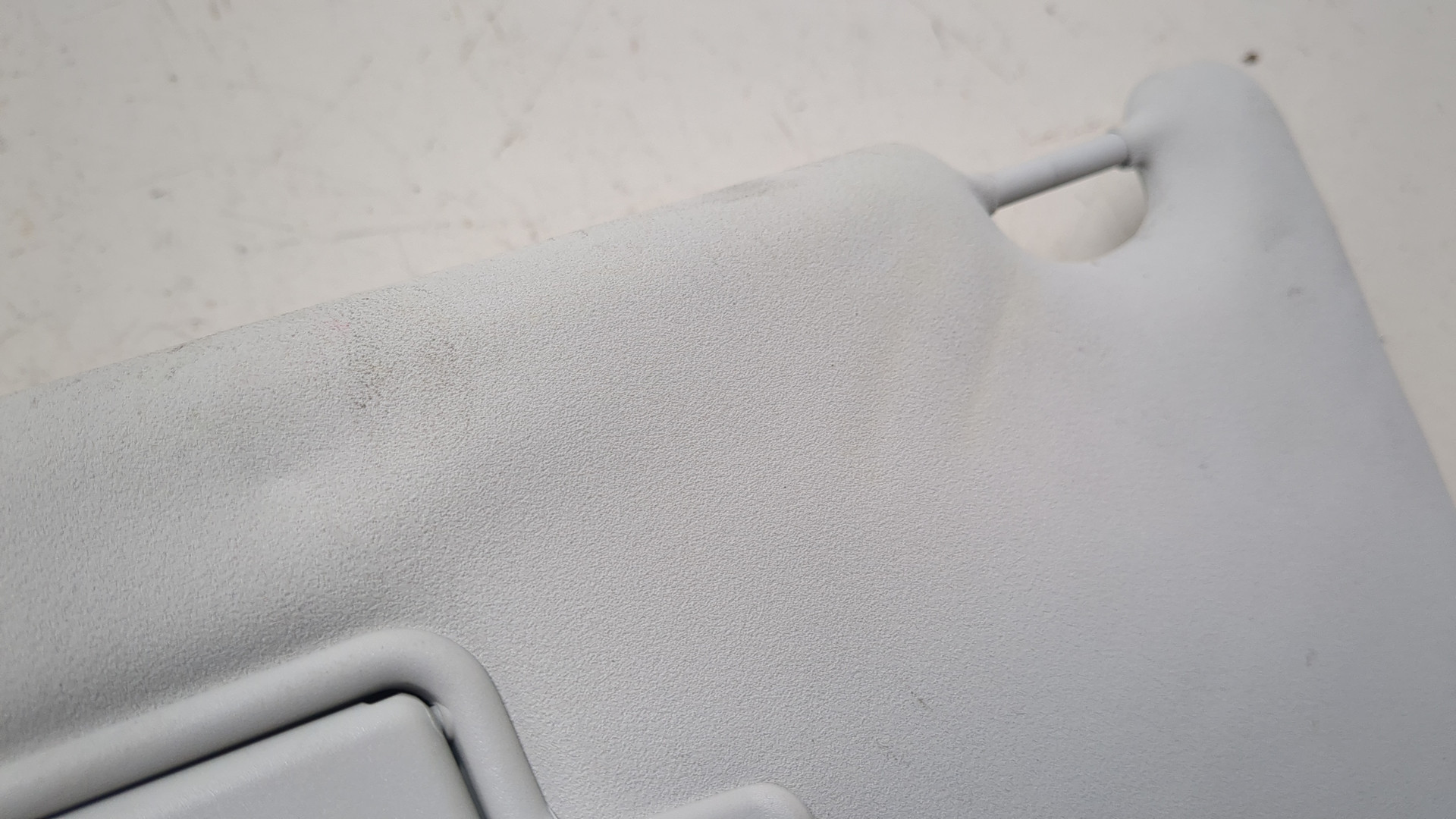 Козырек солнцезащитный