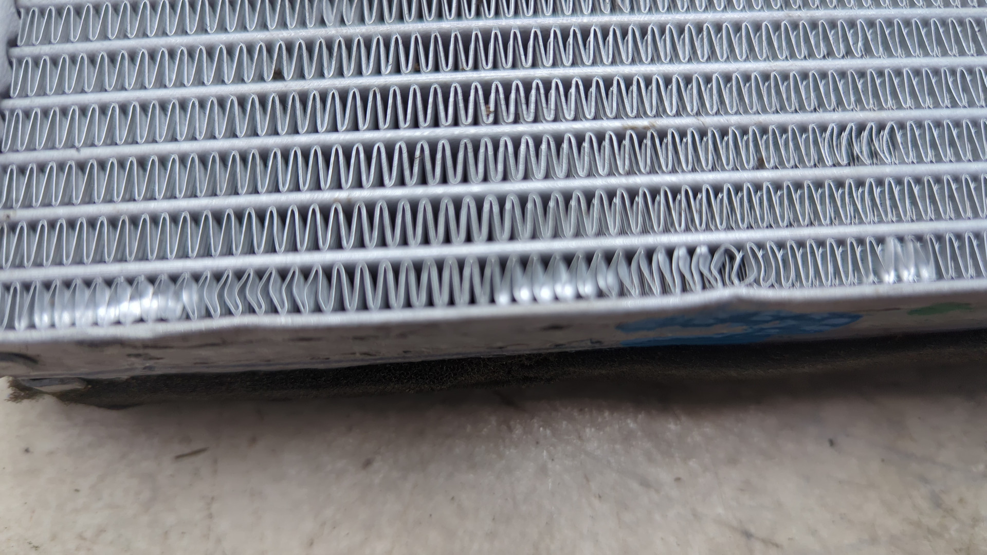 Радиатор отопителя