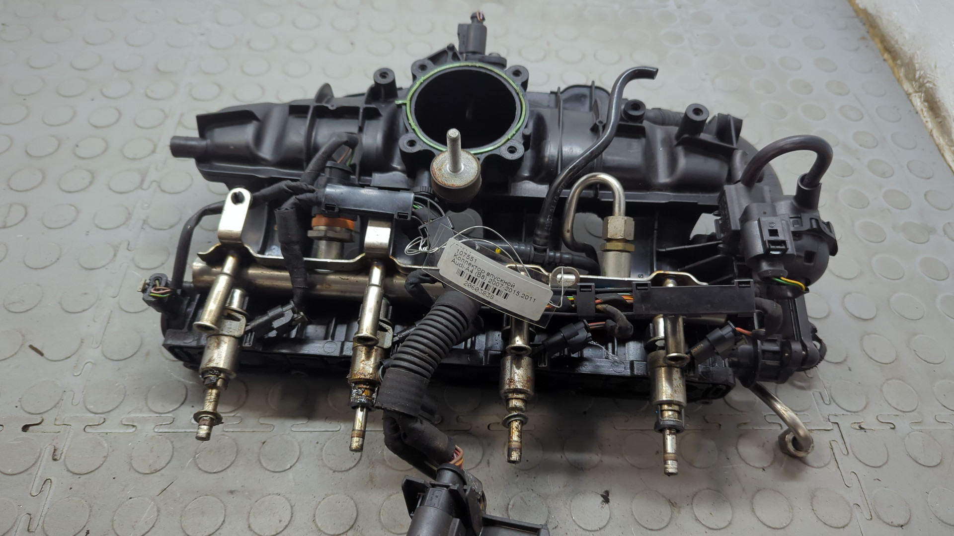 Коллектор впускной